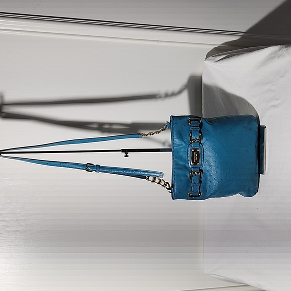 Michael Kors Handbags - Michael Kors Crossbody purse